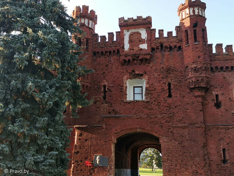 Брестская крепость Брестская крепость