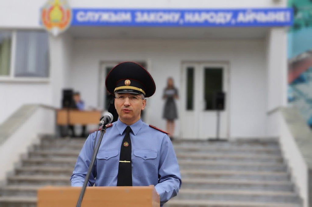 Временно исполняющий обязанности по должности начальника академии полковник милиции Алексей Башан