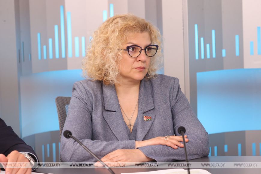 Сколько девятиклассников выбирают дальнейшее обучение в колледжах? Рассказали в Минобразования