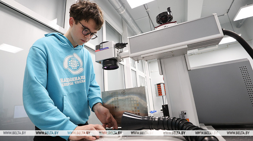 Школьник с патентом Школьник с патентом